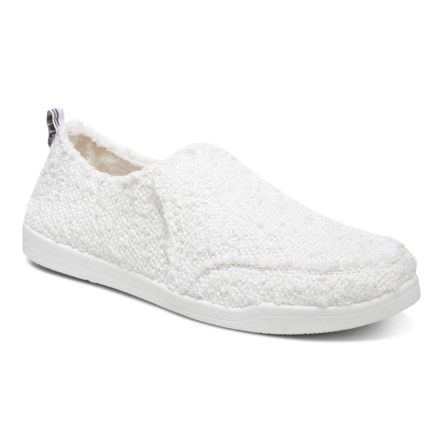 Beach Malibu Slip-on Sneaker: Boucle Vionic White Boucle