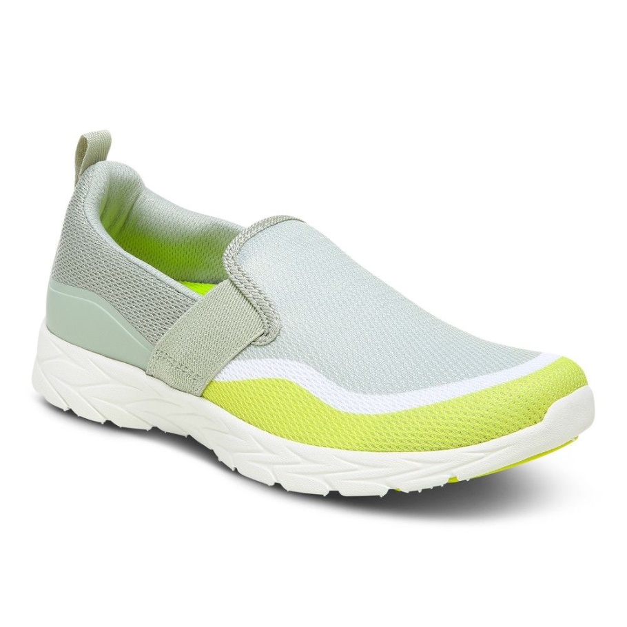 Sage Nalia Sneaker Vionic