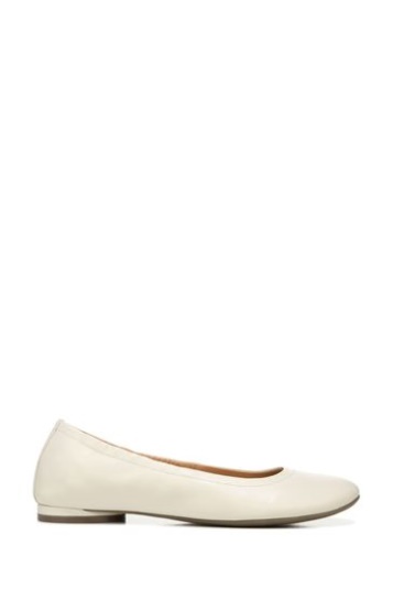 Vionic Creme Alexa Ballerinas
